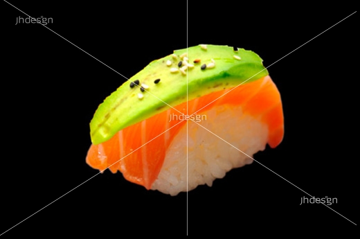 SU8.SU8-Sushi saumon avocat